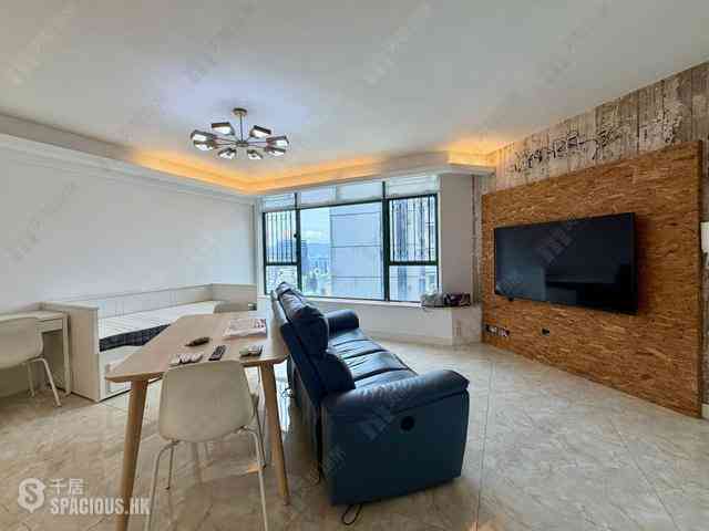 Mid Levels Central - Robinson Place 01