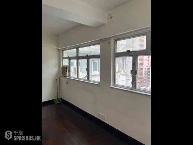 Soho - Winly Building 04