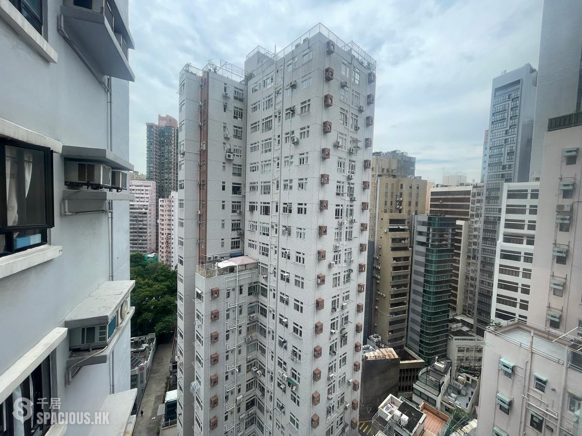 Sheung Wan - Lascar Court 01