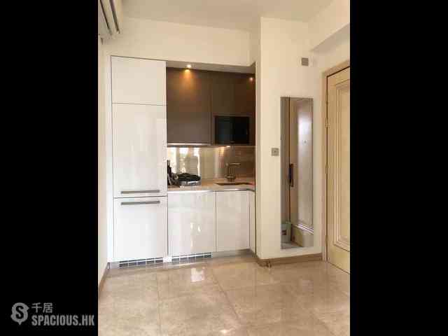 Sai Ying Pun - 63, Pokfulam 04