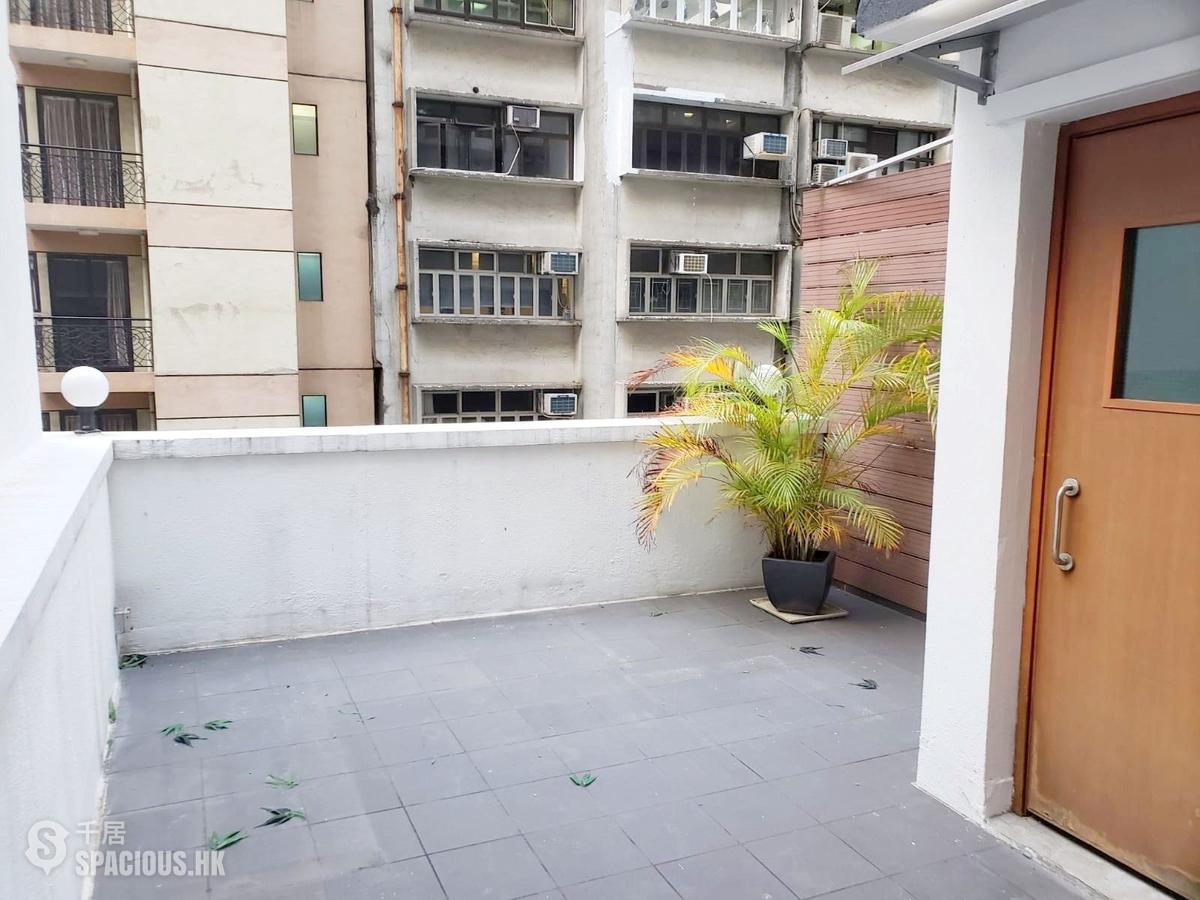 Sheung Wan - 109-111, Wing Lok Street 01