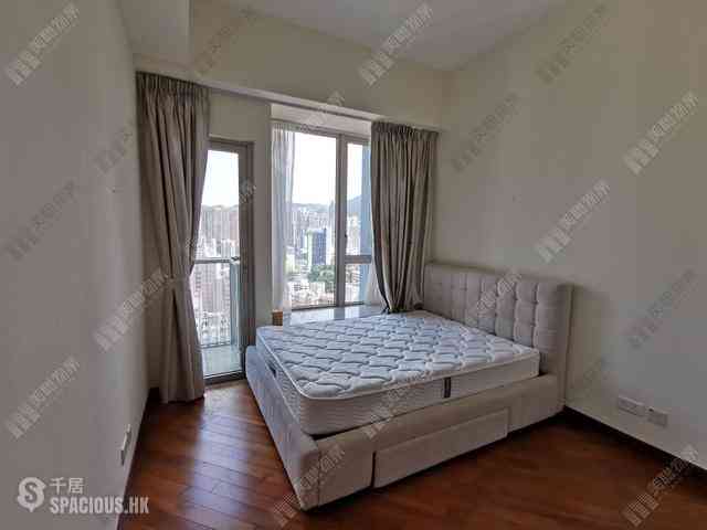 Wan Chai - The Avenue Phase 2 04