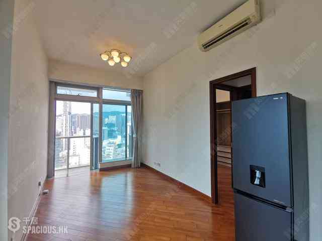 Wan Chai - The Avenue Phase 2 16