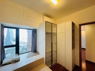 West Kowloon - The Arch Star Tower (Block 2) 12