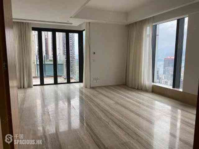 Mid Levels Central - Gramercy 02