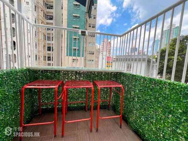 Mid Levels West - Cartwright Gardens 01