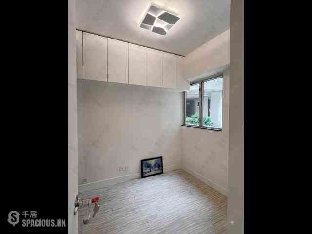 Mid Levels West - Cartwright Gardens 05