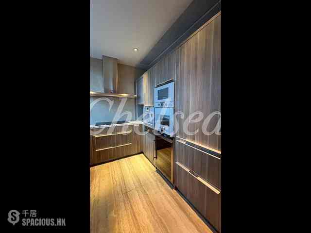 Mid Levels Central - Gramercy 16