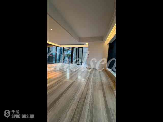 Mid Levels Central - Gramercy 19