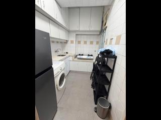 Sai Ying Pun - Yuk Ming Towers Block 2 03