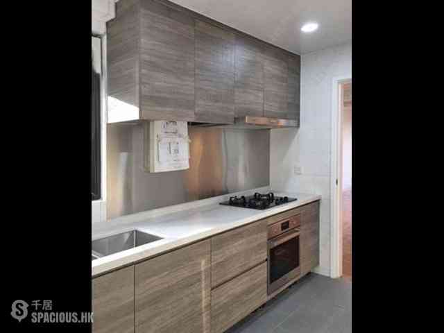 Mid Levels Central - The Grand Panorama 07