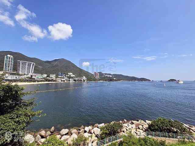 Repulse Bay - 56 Repulse Bay Road 02