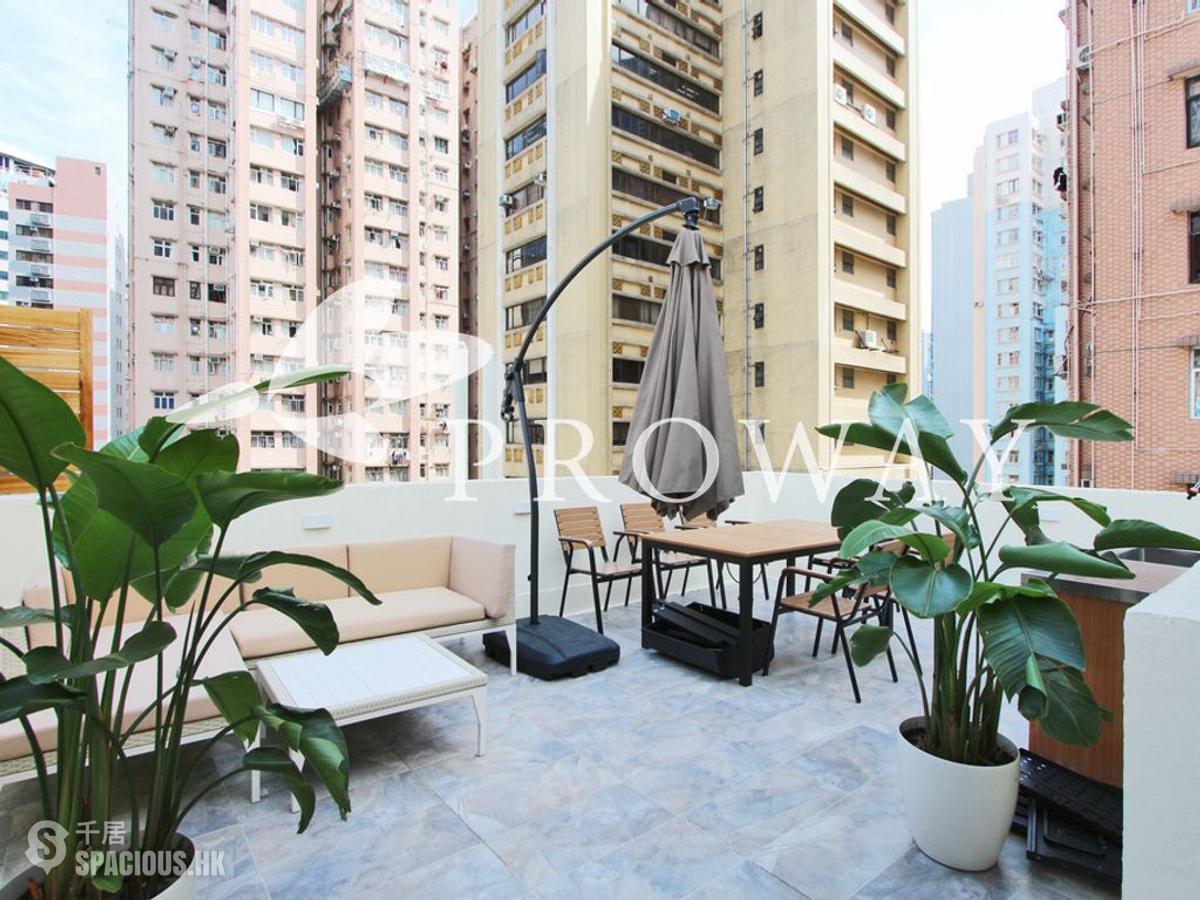 Sheung Wan - Tai Wing House 01