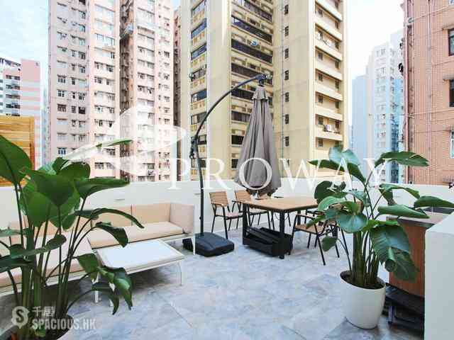 Sheung Wan - Tai Wing House 01