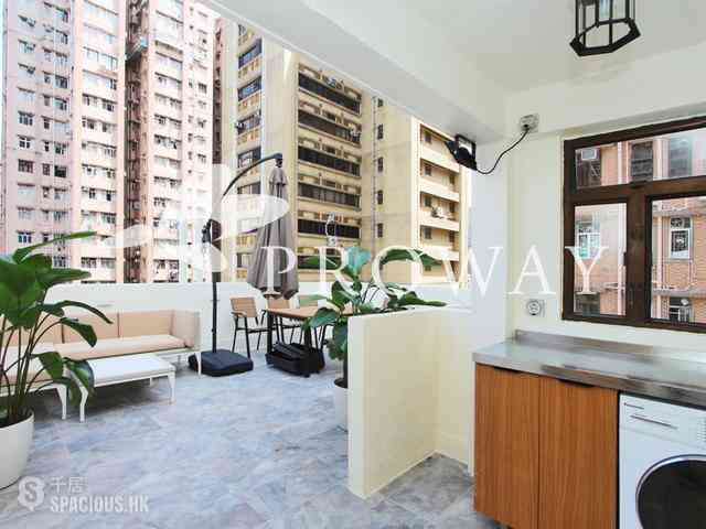 Sheung Wan - Tai Wing House 03