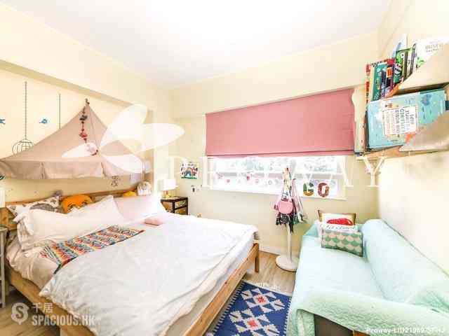 Mid Levels West - Realty Gardens Paris Court (Block 2) Paris Court 07