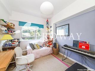 Mid Levels West - Realty Gardens Paris Court (Block 2) Paris Court 08