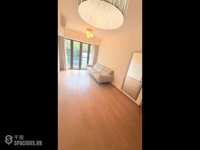 Shau Kei Wan - Island Garden Block 2 02