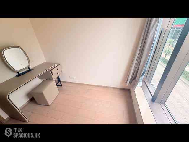 Shau Kei Wan - Island Garden Block 2 05