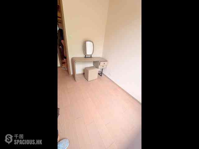 Shau Kei Wan - Island Garden Block 2 11