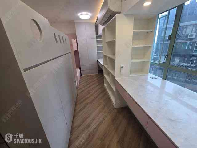 Mid Levels Central - Goldwin Heights 03