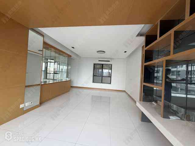 Mid Levels Central - The Grand Panorama 03
