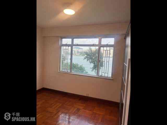 Sai Wan Ho - Lei King Wan Sites A Block 4 Kwun Fung Mansion 03