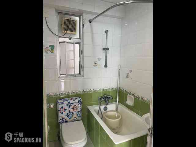 Sai Wan Ho - Lei King Wan Sites A Block 4 Kwun Fung Mansion 08