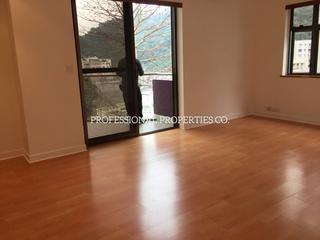Happy Valley - Sanitarian Apartments 02