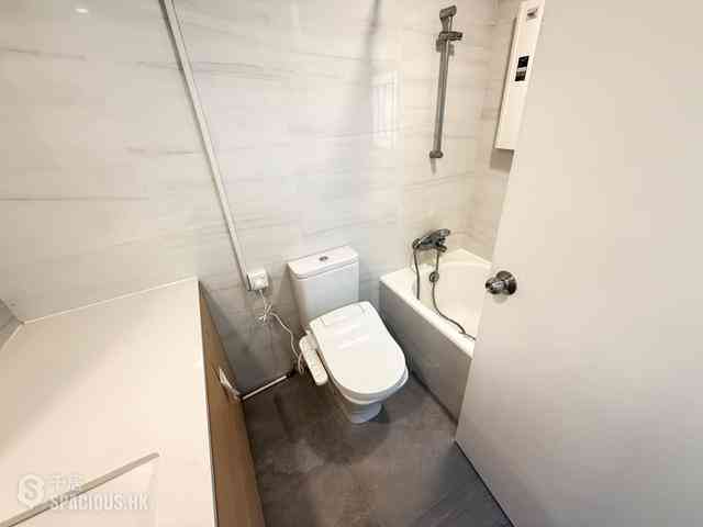 Mid Levels Central - The Grand Panorama 07
