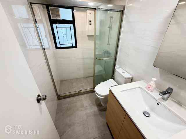 Mid Levels Central - The Grand Panorama 08