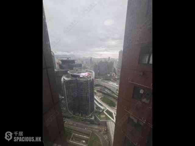 West Kowloon - The Arch 01