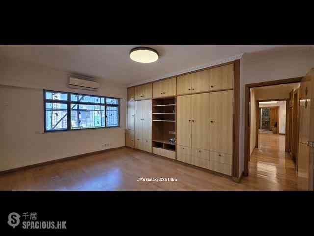 Mid Levels West - Hong Kong Garden 05