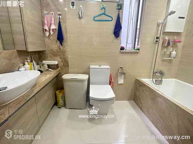 Mid Levels Central - The Rednaxela 09