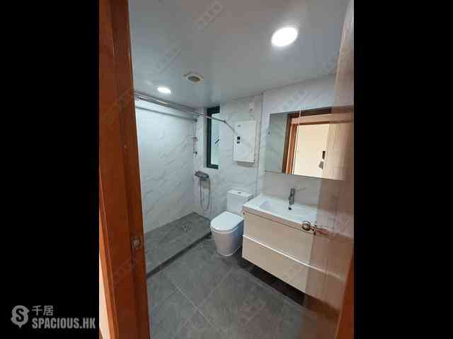 Shek Tong Tsui - Novum West 05