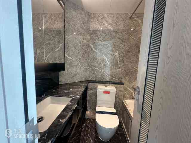 Wong Chuk Hang - The Southside Phase 3B Blue Coast Tower 2B 07