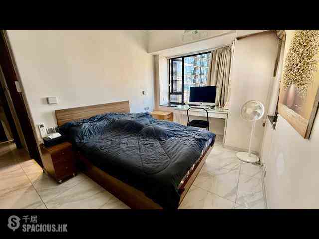 Mid Levels Central - Robinson Heights 06