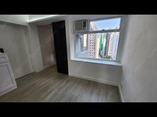Soho - Ying Pont Building 02