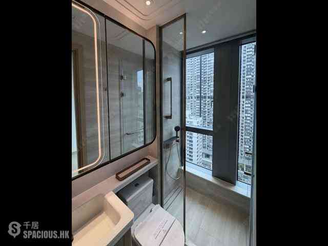 Sai Ying Pun - Upper Manor 05