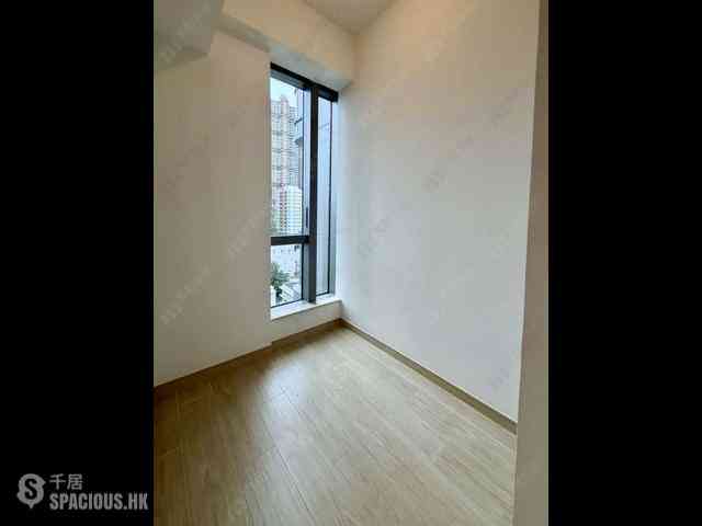 Sai Ying Pun - Upper Manor 08