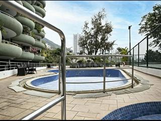 Pok Fu Lam - Greenery Garden Block D 02