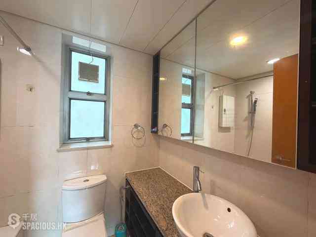 Wan Chai - The Zenith Phase 1 Block 3 08