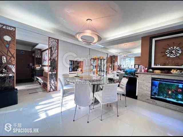 Mid Levels Central - Clovelly Court 02