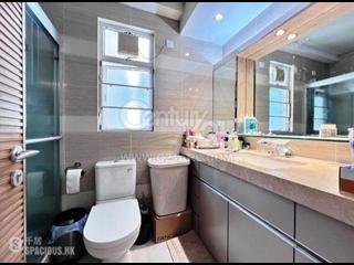 Mid Levels Central - Clovelly Court 09