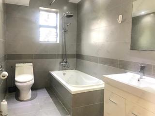 Mid Levels East - Sakura Court 16