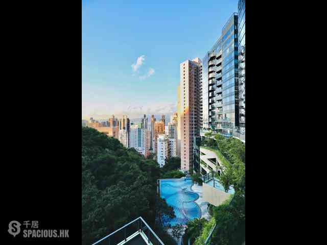 Mid Levels West - University Heights 04