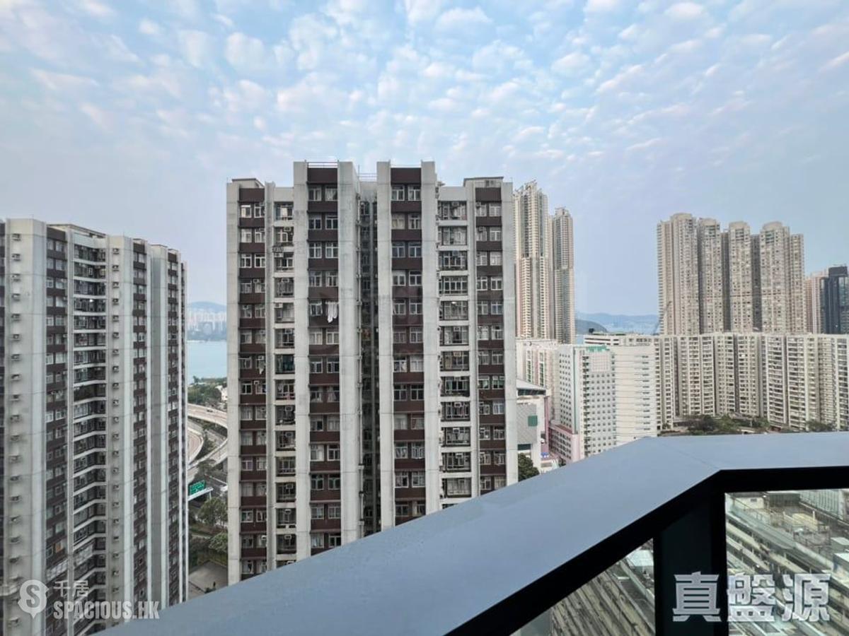 Quarry Bay - The Holborn Block B 01