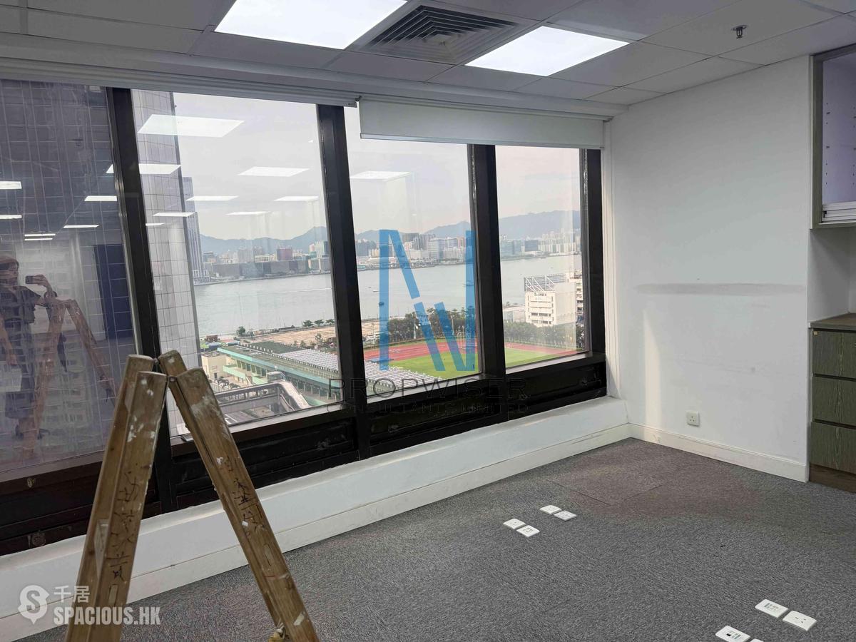 Wan Chai - Capital Centre 01