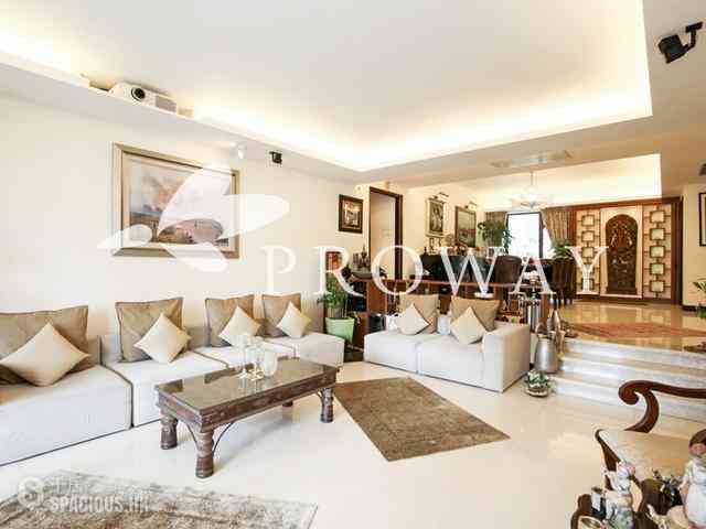 Mid Levels Central - Garden Terrace 01