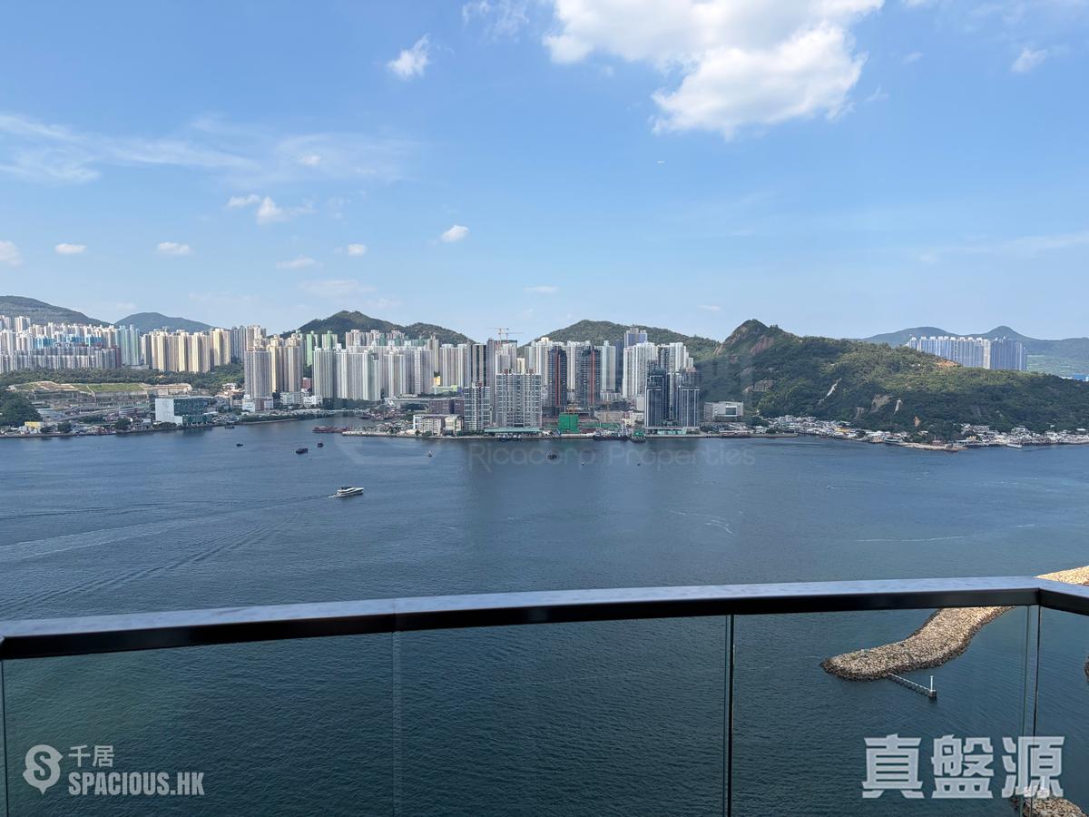 Sai Wan Ho - Grand Promenade 01